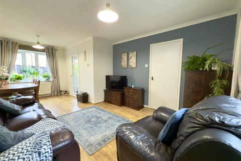 3 bedroom detached house for sale, Vienne Close, Duston NN5
