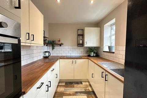 2 bedroom semi-detached house for sale, Cedar Street, Ashton-under-lyne, OL6 9LW