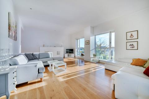 2 bedroom apartment for sale, Westferry Circus, Westferry, E14