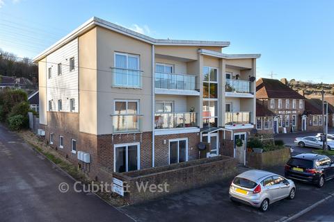 2 bedroom ground floor flat for sale, Mile Oak Road, Portslade, East Sussex