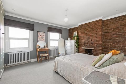2 bedroom apartment for sale, Landcroft Road, East Dulwich, London, SE22