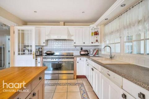 undefined, Dickenswood Close, London