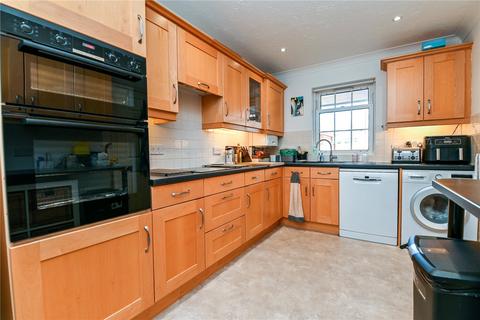 17 Atkinson Close, Barton On Sea, New Milton, BH25 7FF