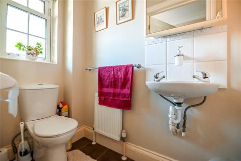 17 Atkinson Close, Barton On Sea, New Milton, BH25 7FF