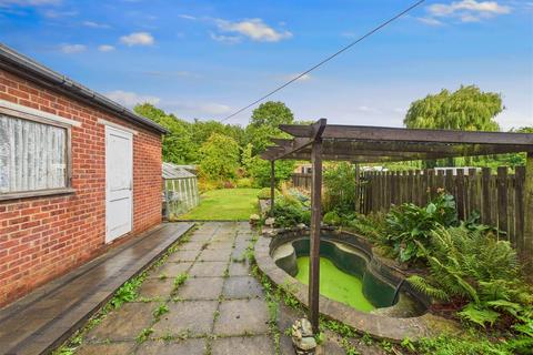 undefined, Calvert Lane, Hull