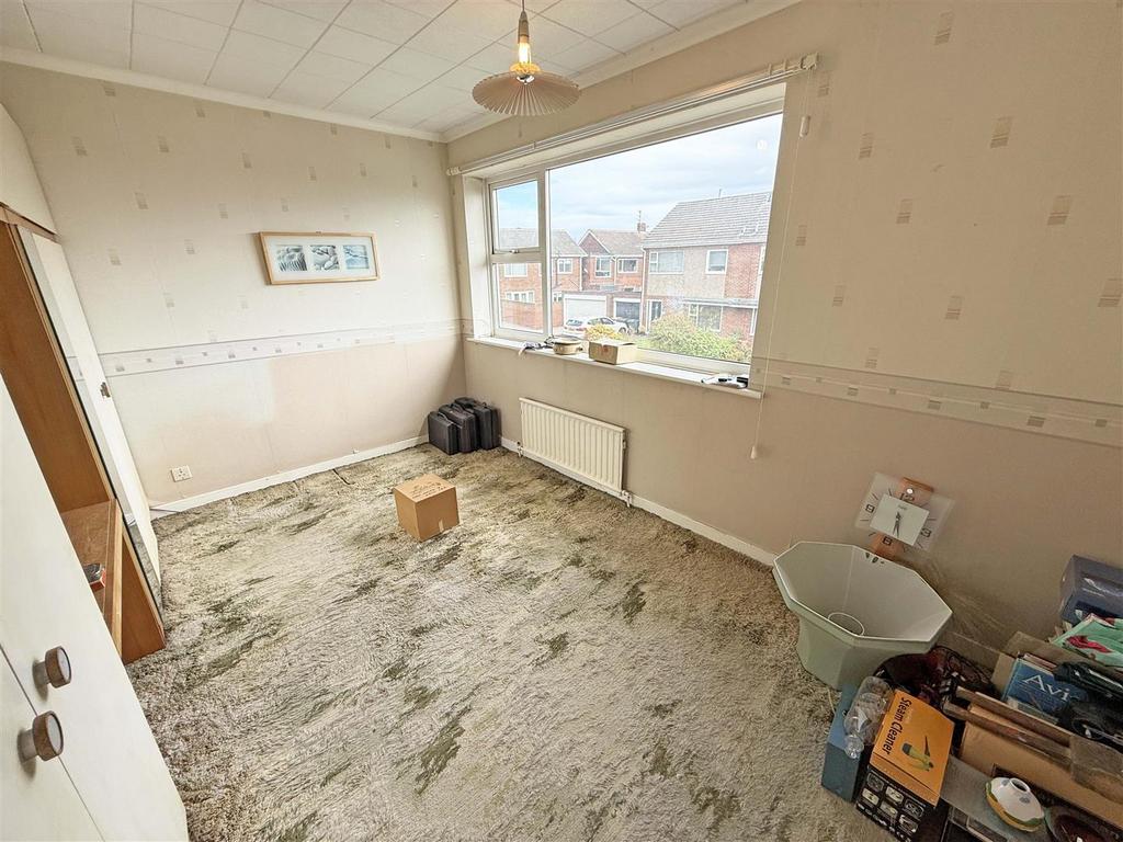 Newlands Bedroom 2.jpg