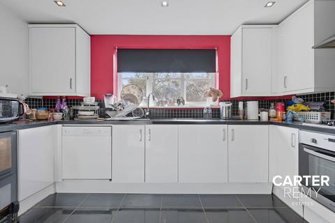 56 Brandon Close, Chafford Hundred, Grays, RM16 6QX