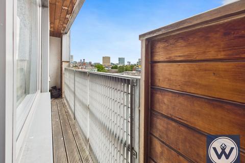 2 bedroom apartment for sale, Express Networks, 6 Oldham Road M4