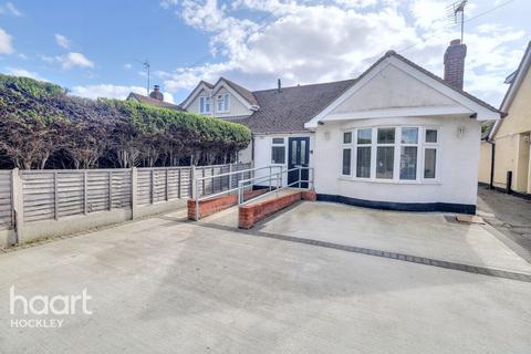 3 Cornhill Avenue, Hockley, SS5 5BY