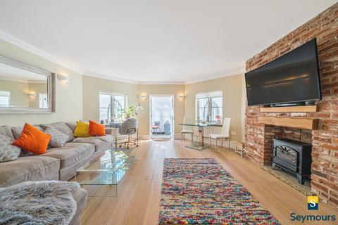 1 bedroom flat for sale, Tyrells Place, Surrey GU1
