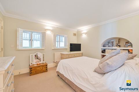 1 bedroom flat for sale, Tyrells Place, Surrey GU1