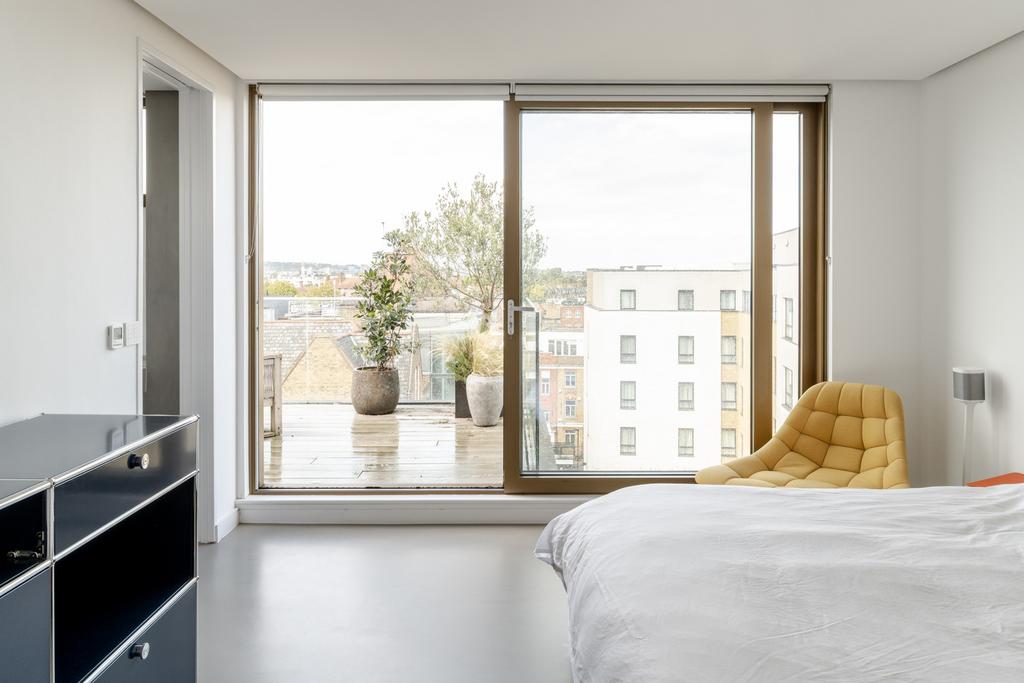 311254   20250915 tmh pentonville rd 66 28 hi r...
