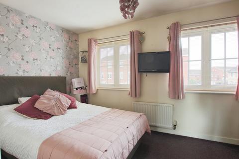 2 bedroom semi-detached house for sale, Acasta Way, Hull, HU9 5SE