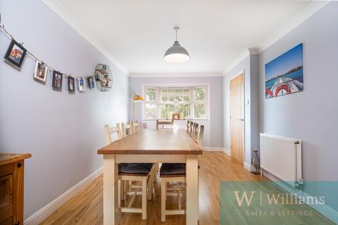 4 bedroom semi-detached house for sale, Birch Gardens, Binstead