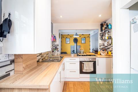 undefined, Birch Gardens, Binstead
