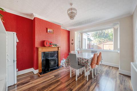 undefined, De'arn Gardens, Mitcham CR4