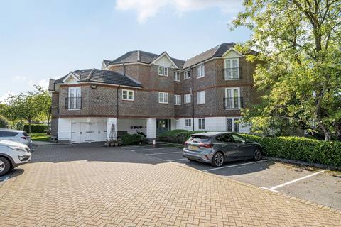 Longcrofte Road, Edgware, HA8