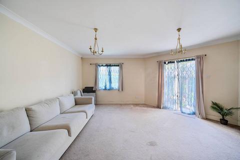 undefined, Longcrofte Road, Edgware, HA8