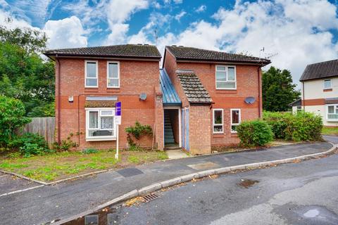 26 Alder Grove, Evesham, WR11 1XP