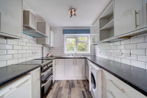 26 Alder Grove, Evesham, WR11 1XP