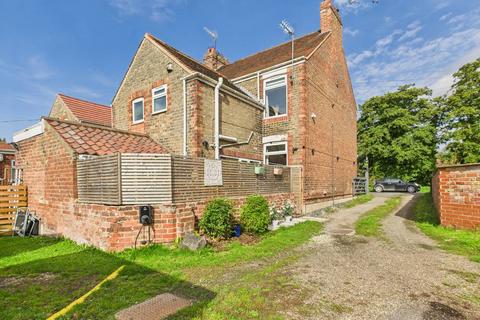 undefined, Canal Side West, Newport, HU15 2RN