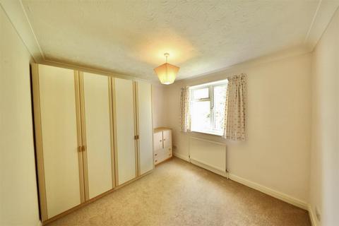 undefined, Bell Close, Sutton-On-Hull, Hull