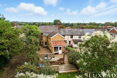 4 bedroom detached house for sale, Stowmarket Road, Ipswich IP6