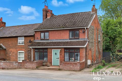 4 bedroom detached house for sale, Stowmarket Road, Ipswich IP6
