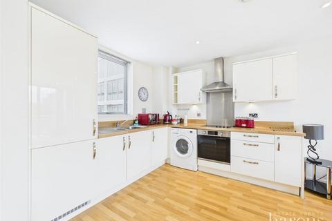 2 bedroom flat for sale, Western Gate, Basingstoke RG21