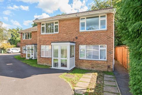 2 bedroom maisonette for sale, Parkway Gardens, Chandler's Ford, Eastleigh