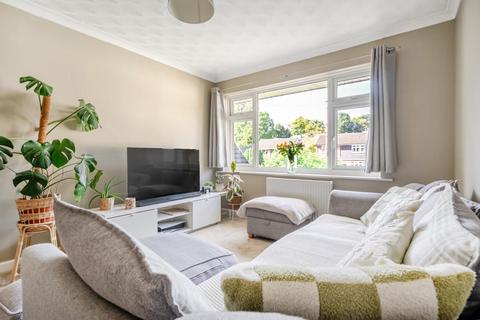 2 bedroom maisonette for sale, Parkway Gardens, Chandler's Ford, Eastleigh