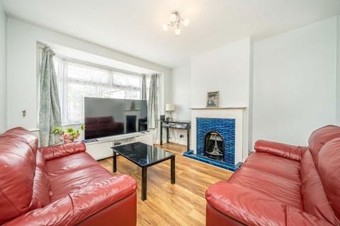 undefined, Worton Gardens, Isleworth TW7