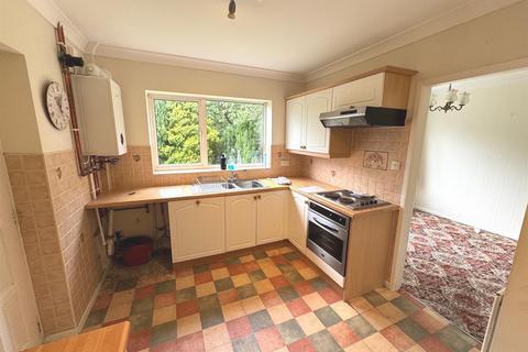2 bedroom detached house for sale, Kniveden Lane, Leek