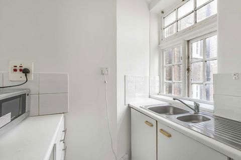 Studio to rent, Hunter Street, London WC1N
