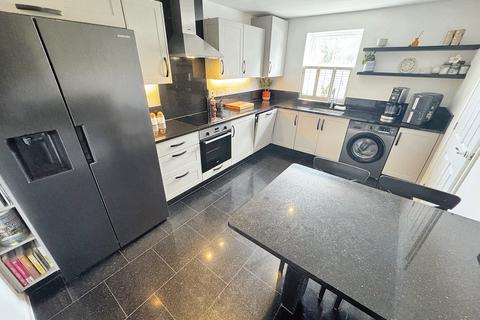 3 bedroom semi-detached house for sale, Moore Drive, Tiverton, EX16
