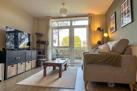 2 bedroom apartment for sale, Harbour Crescent, Portishead, North Somerset, BS20