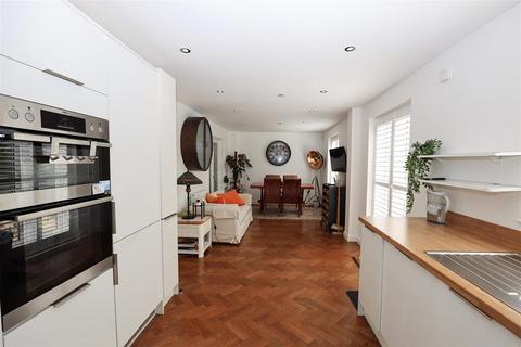 undefined, 26 Clisson Close, Cowbridge, Vale of Glamorgan, CF71 7FP