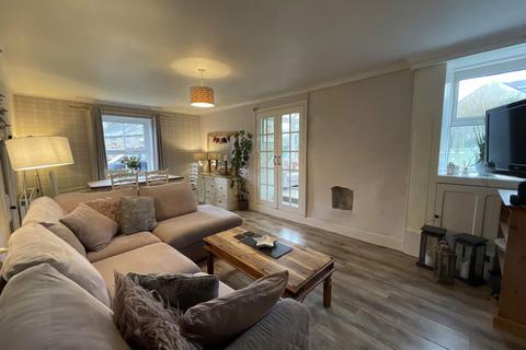 undefined, Talwrn, Llangefni, Anglesey, LL77