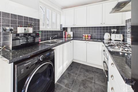 undefined, Ashgrove, Steeple Claydon