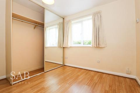 undefined, Frensham Close, Southall, UB1
