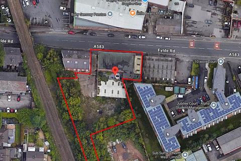 undefined, Preston