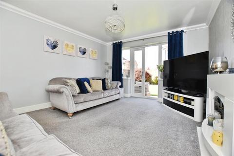 4 bedroom detached house for sale, Taillar Road, Hedon HU12