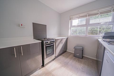 2 bedroom maisonette for sale, St. Lawrence Close, Knowle, B93