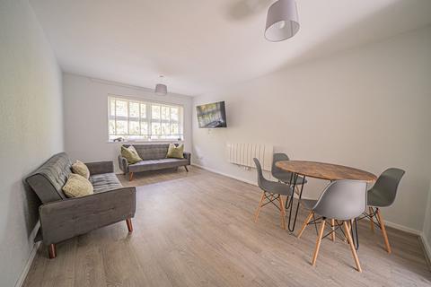 2 bedroom maisonette for sale, St. Lawrence Close, Knowle, B93