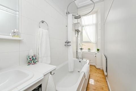 74 Elm Row, Edinburgh, EH7 4AQ