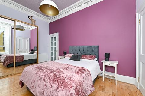 74 Elm Row, Edinburgh, EH7 4AQ