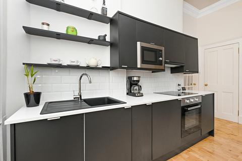 74 Elm Row, Edinburgh, EH7 4AQ