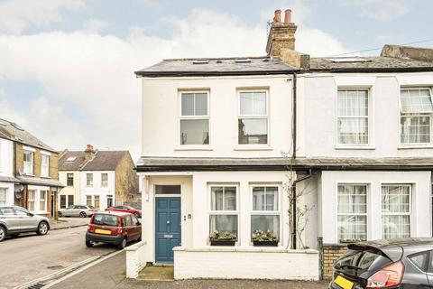 Camac Road, Twickenham TW2
