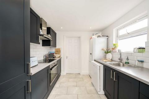 undefined, Camac Road, Twickenham TW2