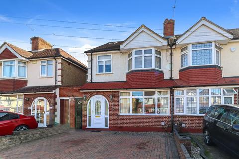 4 bedroom semi-detached house for sale, Meadow Road, Watford WD25